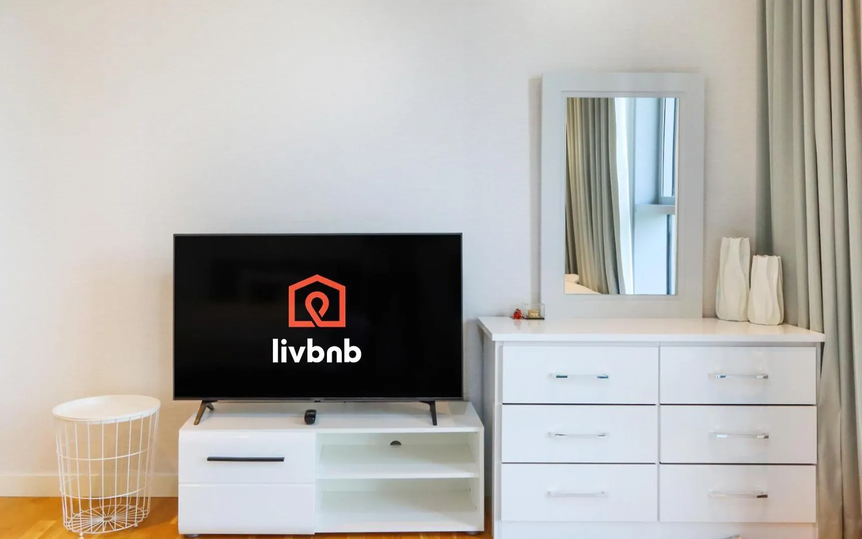 Livbnb - Upgraded 2Br, Near Shopping & Dining Hubs Dubai 0*,  United Arab Emirates