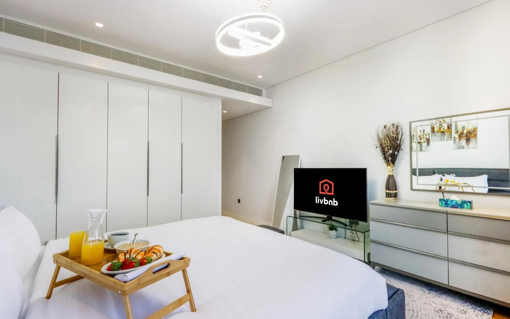 Livbnb - Upgraded 2Br, Near Shopping & Dining Hubs Dubai 0*,