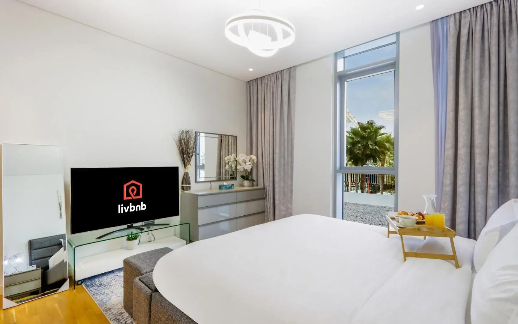 Apartment Livbnb - Upgraded 2Br, Near Shopping & Dining Hubs Dubai