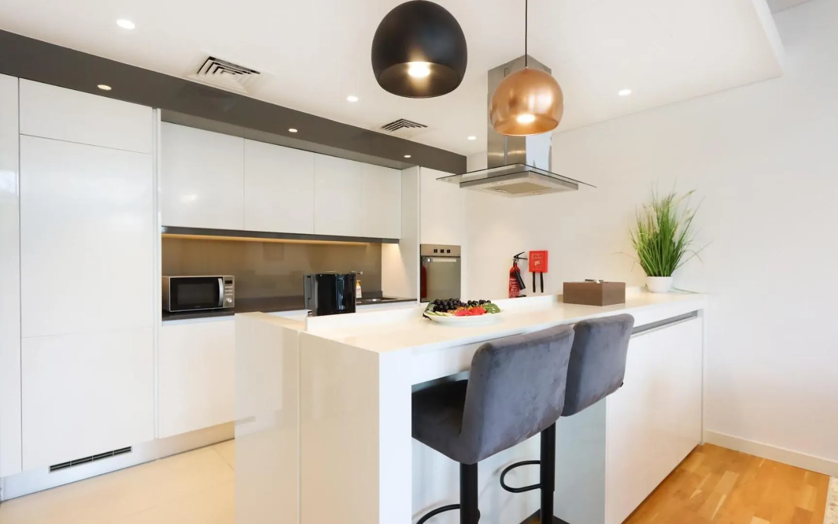 Apartment Livbnb - Upgraded 2Br, Near Shopping & Dining Hubs Dubai