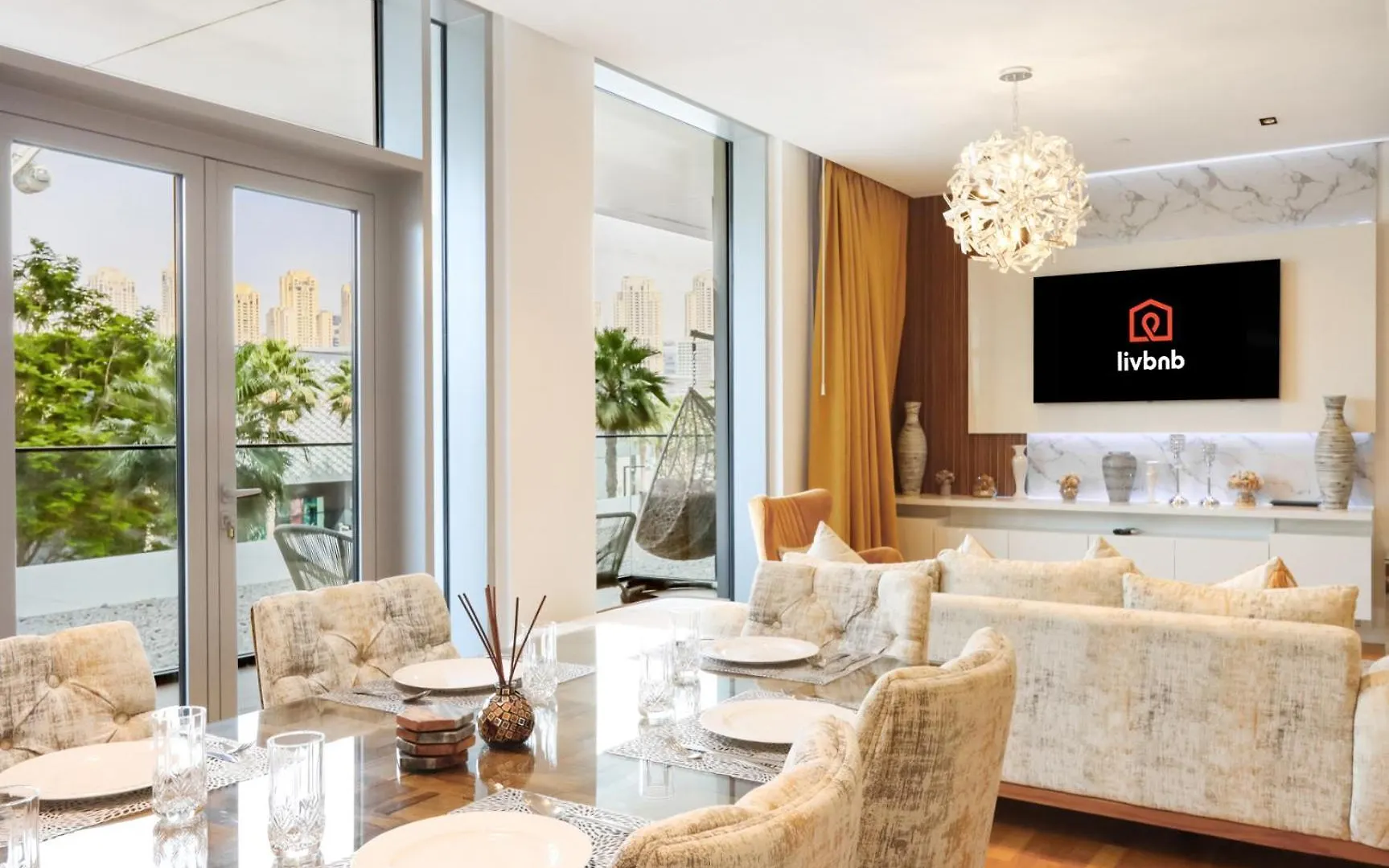Livbnb - Upgraded 2Br, Near Shopping & Dining Hubs Dubai Apartment
